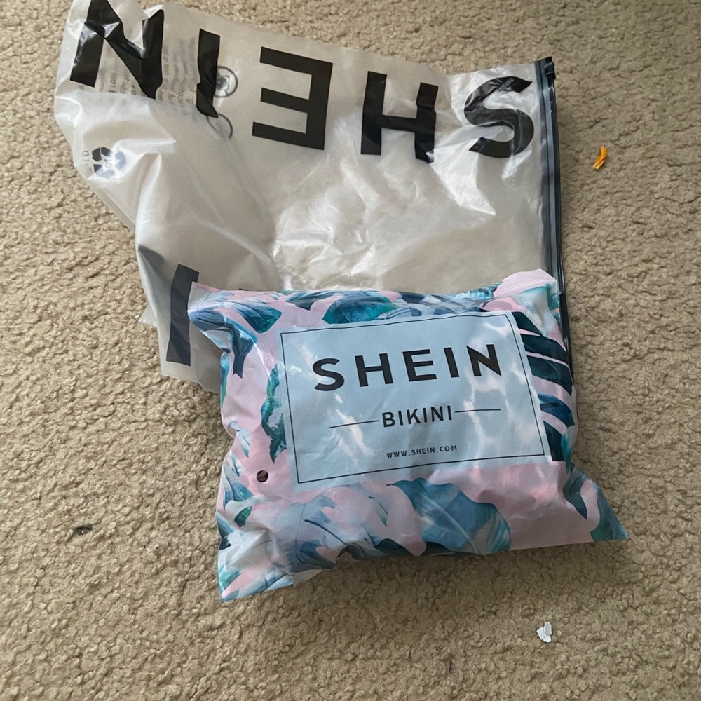 Shein Animal Print Bathing suit - Picture 6 of 7